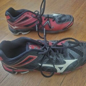 Mizuno Wave Lightning